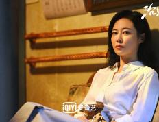 开云APP-德甲争冠战之夜，浓眉教科书级表现点燃体坛激情