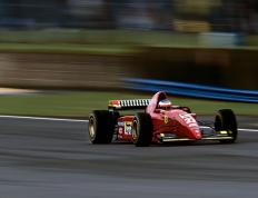 开云体育平台APP-马赛之夜，范戴克沉默的权杖与荷兰足球的破晓