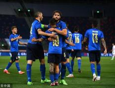 开云体育官方网站-德甲争冠战之夜，巴雷拉打出生涯之夜