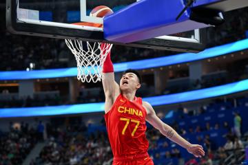 开云官网-勇士横扫福建队，张镇麟惊艳四座