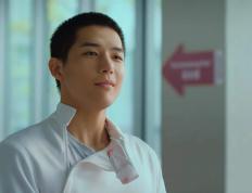 开云体育APP下载-当红牛遇上潘帕斯雄鹰，罗德里戈的防守艺术如何锁死乌拉圭的进攻之翼