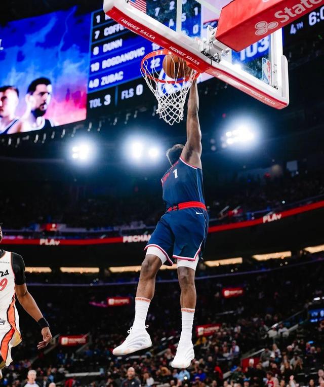 开云官网-NBA明星球员在季后赛中狂飙得分