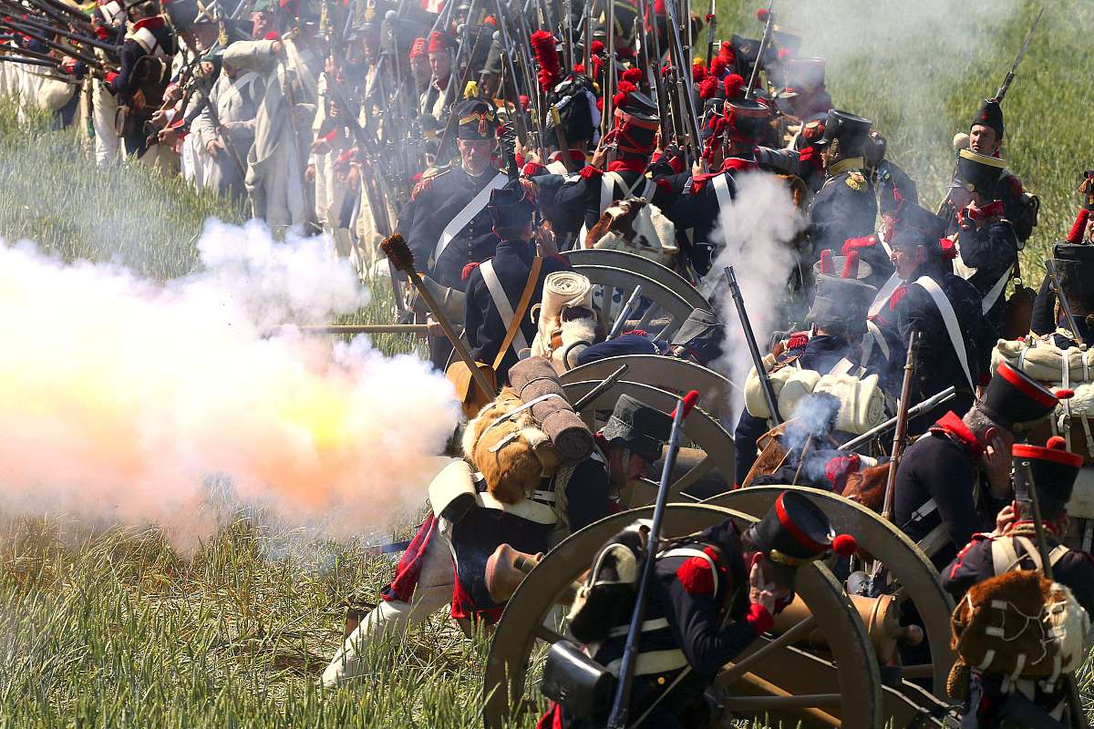 开云体育官方网站-俄罗斯战平塞尔维亚，保持不败