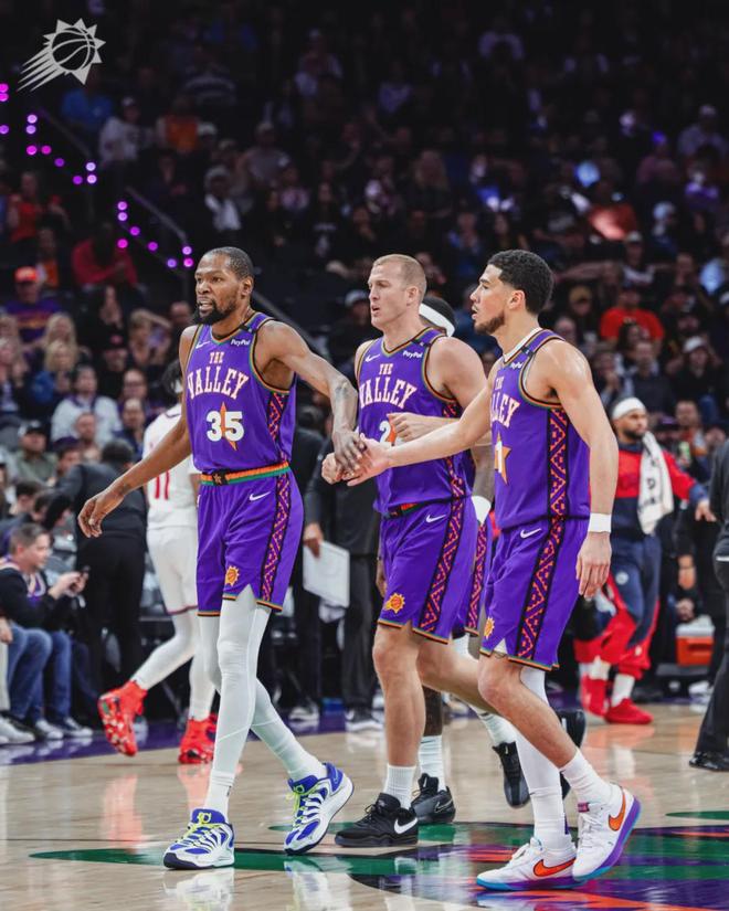 开云下载-包含湖人力克太阳取得五连胜，全明星阵容发挥抢眼的词条