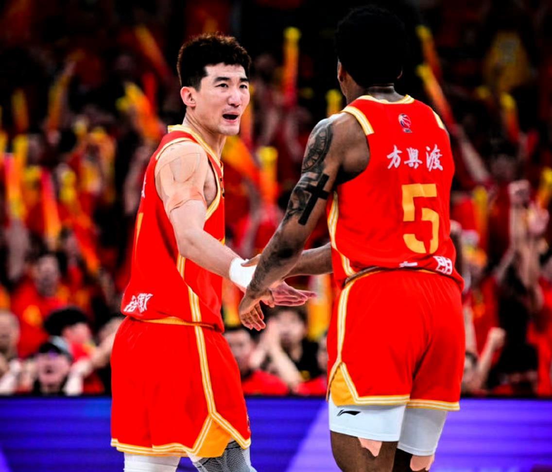 开云体育下载-火箭碾压雷霆，孙铭徽扛起全队