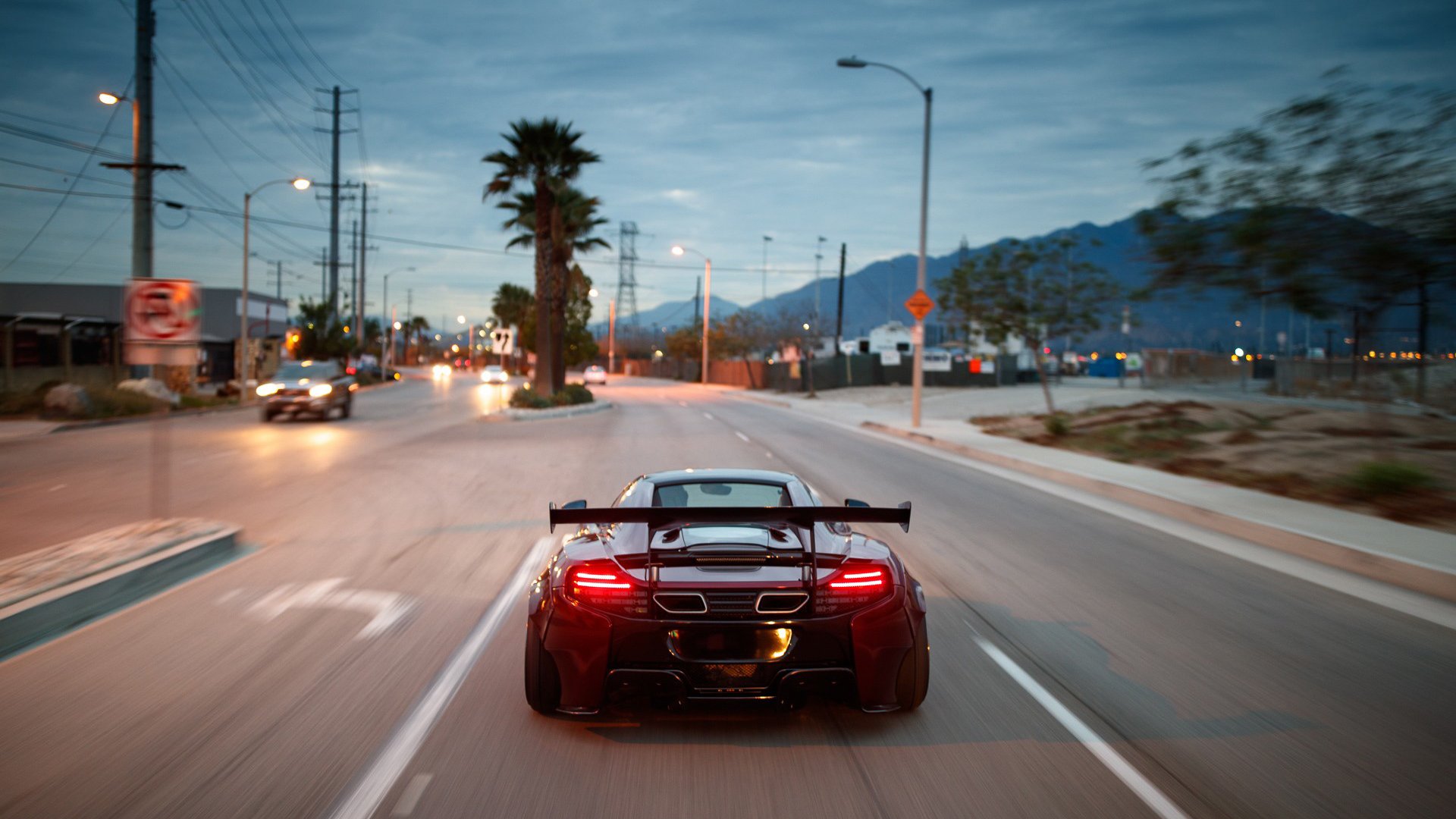 开云体育在线-绿茵场上的亚洲魔术师，李刚仁如何以舞步改写波兰对阵巴西的宿命剧本