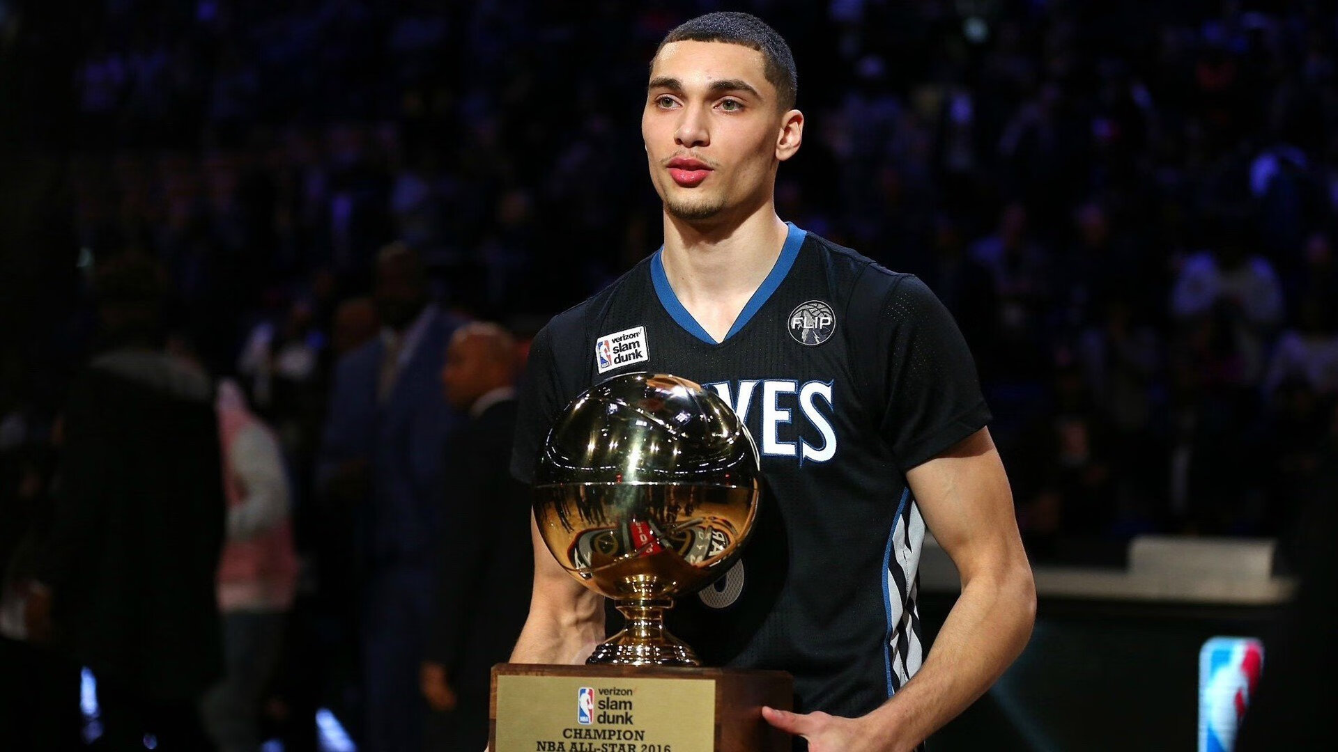 开云体育下载-灰熊末节体能法则击沉快船 克莱攻防蜕变诠释统治力