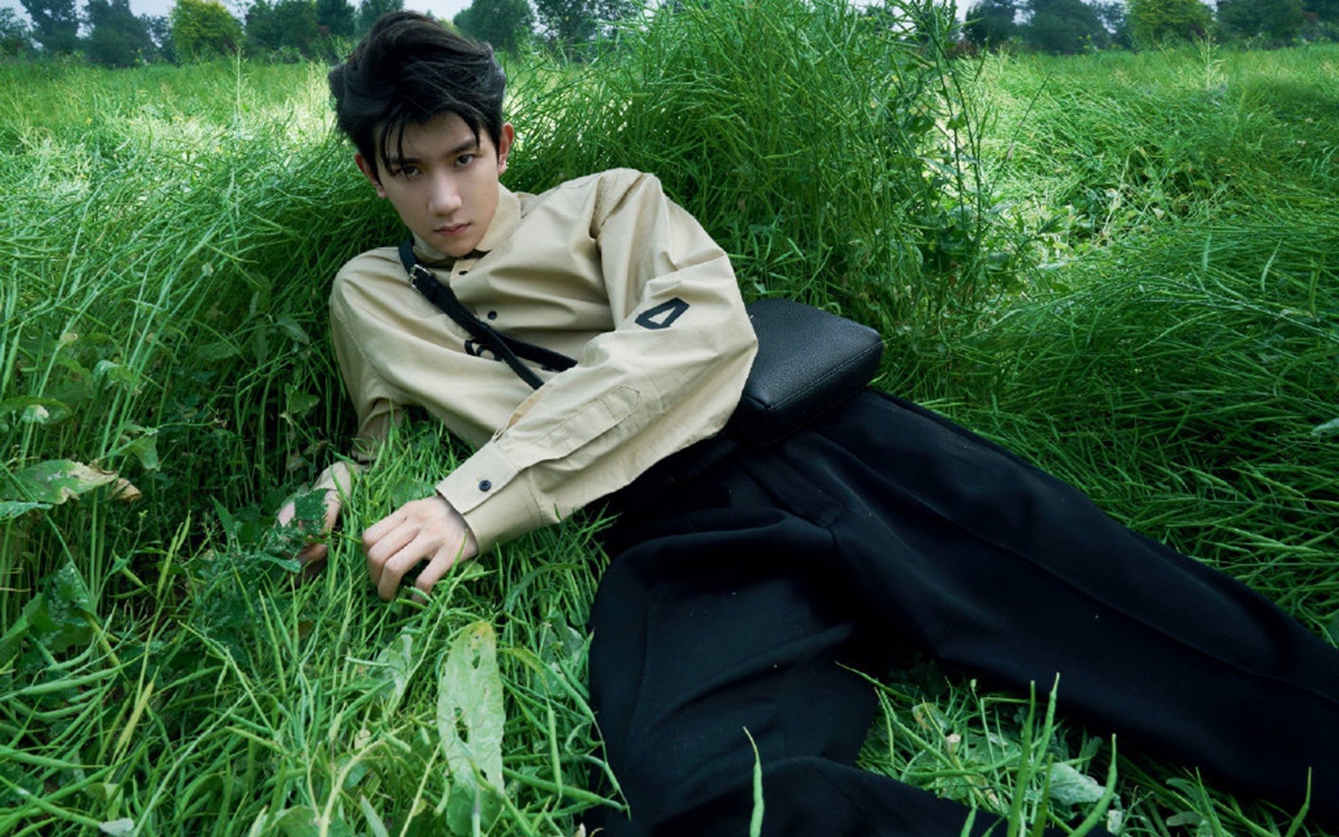 开云体育APP下载-经典之战，布克力挽狂澜，公牛掀翻广厦