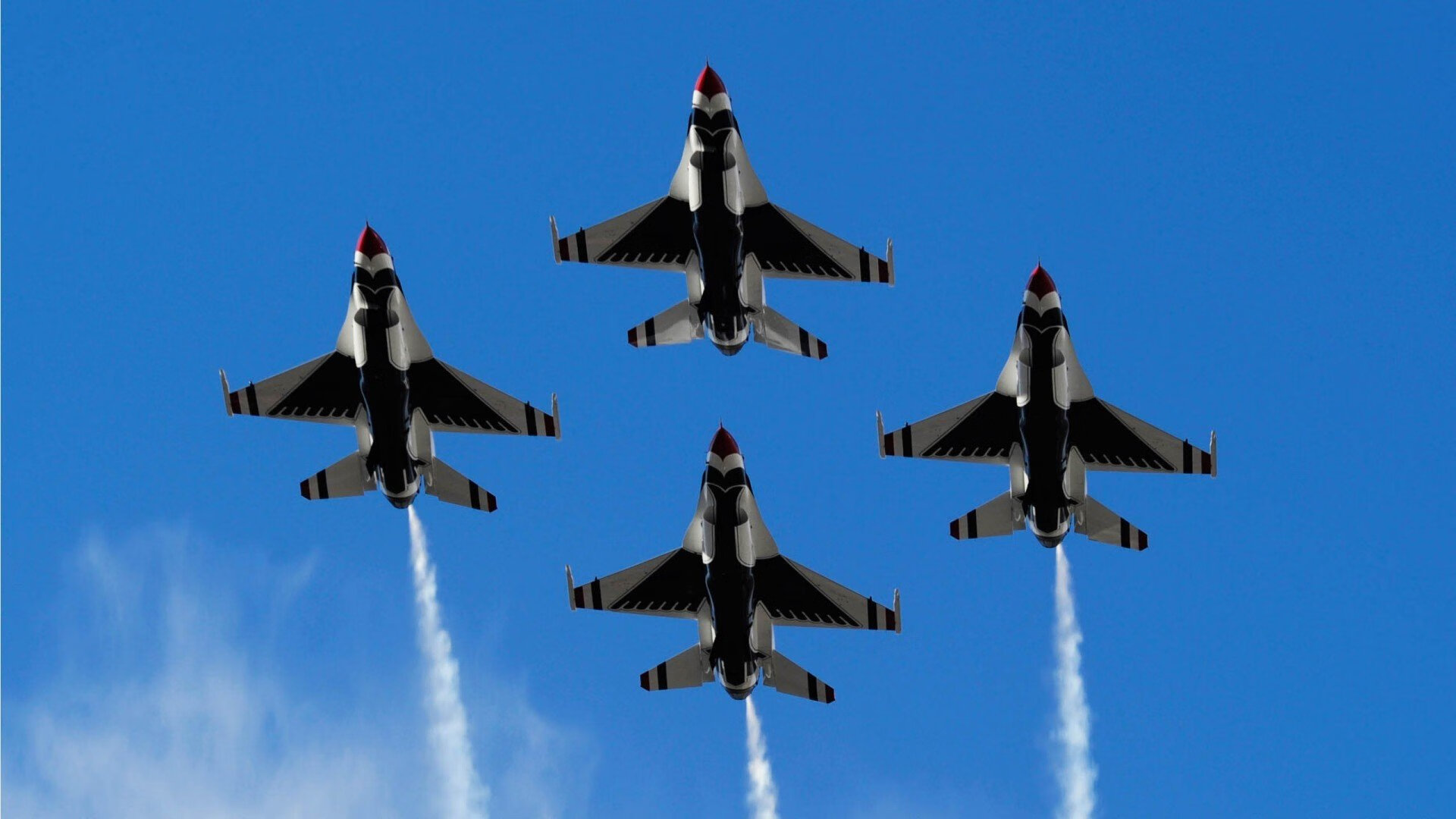 开云体育入口-哈利伯顿狂轰42分导演末节逆转，步行者跨洋热身赛强行终结辽宁队不败神话