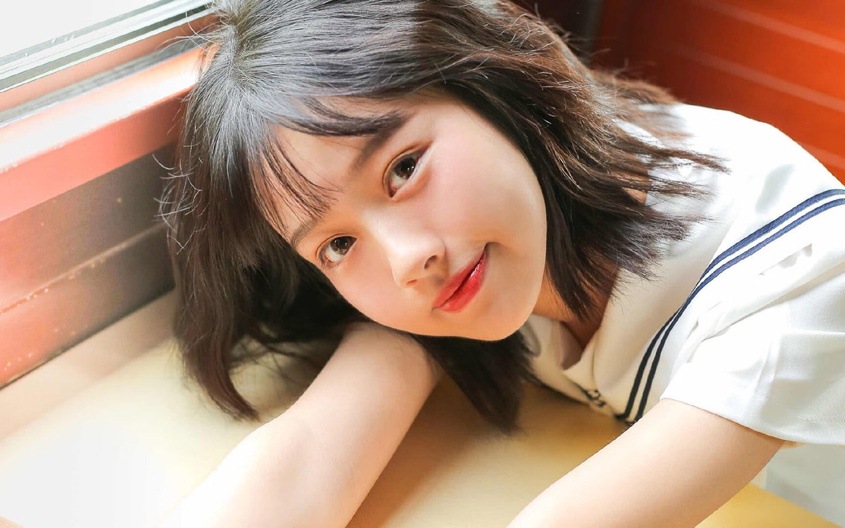 开云体育官方网站-比利亚雷亚尔险胜葡萄牙体育，拉亚神勇扑救铸就关键胜利