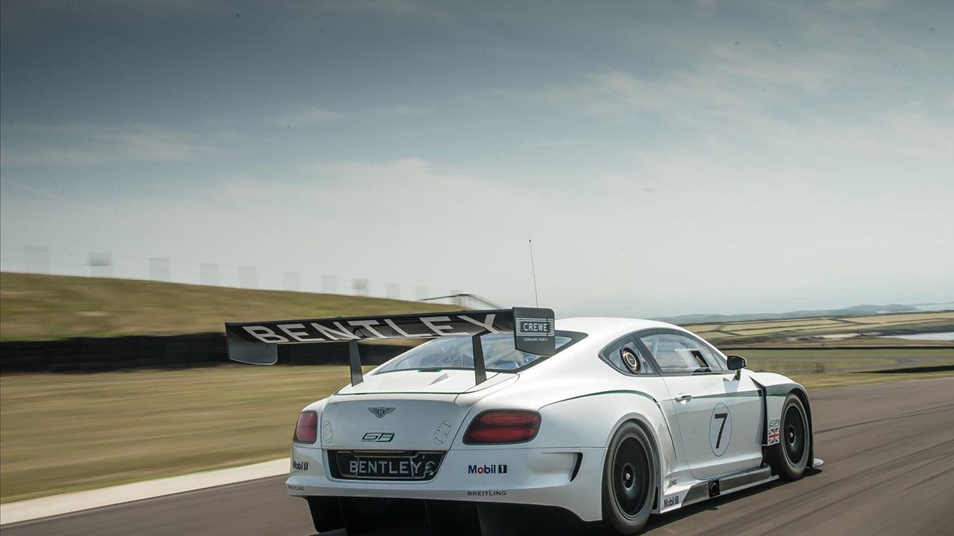 开云体育下载-当阿森纳的火力压制遭遇突尼斯的坚韧,谁主沉浮?