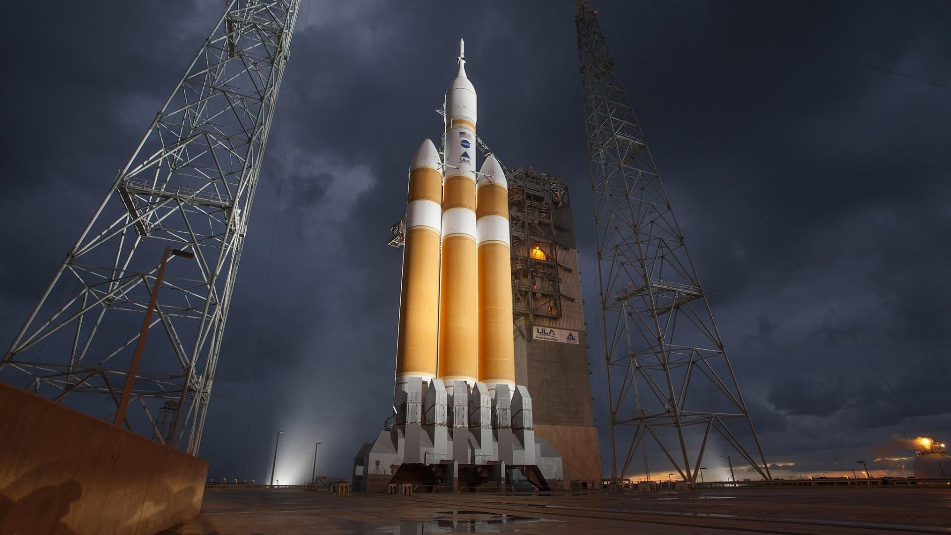 开云体育在线-库尔图瓦神扑统治全场，多特蒙德提前终结悬念力克佛罗伦萨